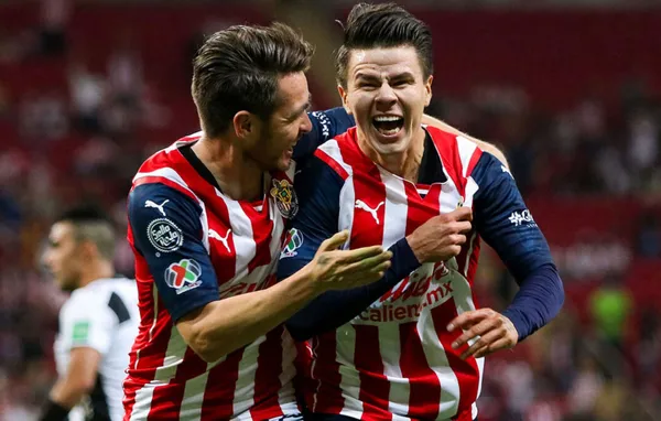 El Guadalajara ganó gracias a dos verdaderos golazos frente a Tijuana.