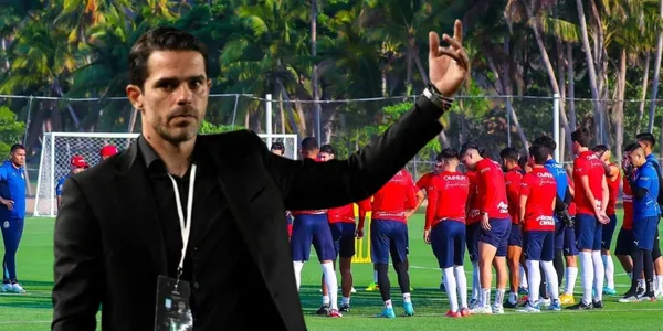 El nuevo estratega rojiblanco habría aceptado, muy a su pesar, la última decisión desde la cúpula del Guadalajara.