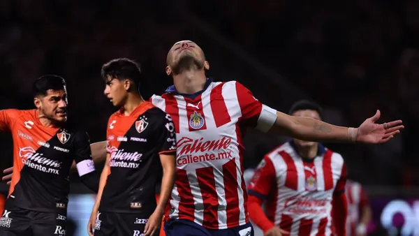 El sacrificado para que convocaran a Chicharito