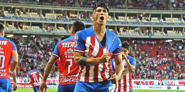 En las noticias de hoy 7 de agosto, Alan Pulido utilizó a Chivas para llevarse más de 70 millones de pesos a la bolsa.