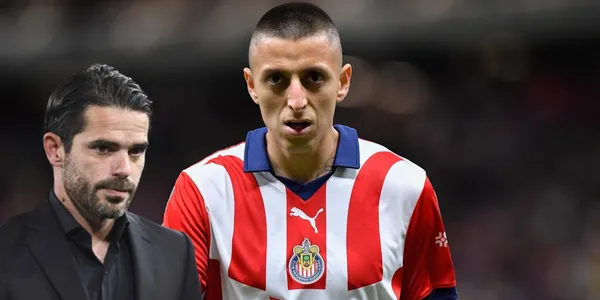 Fernando Gago junto a Roberto Alvarado / FOTO Getty Images