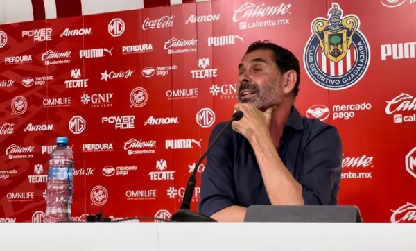 Fernando Hierro observa al Tapatío vs Tepatitlán