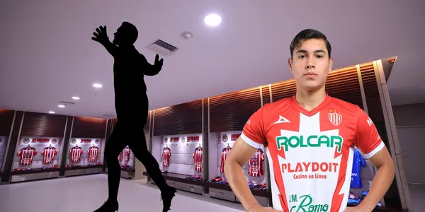 Fondo tomado de Chivas, con Chávez al frente.