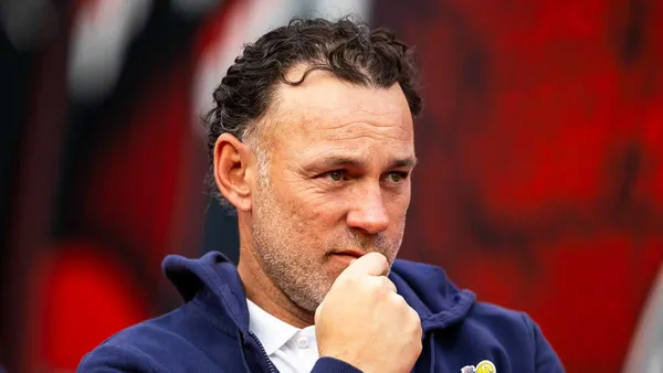 Gabriel Milito reveló que jugador no llegará a Chivas.