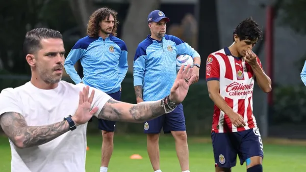 Gago y su cuerpo técnico con Macías aún con la de Chivas