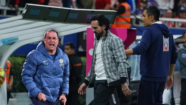 Gerardo Espinoza fue expulsado por acción el Cuerpo Técnico de André Jardine | Foto: Especial