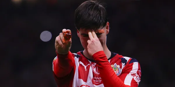 González en partido. Foto: Chivas