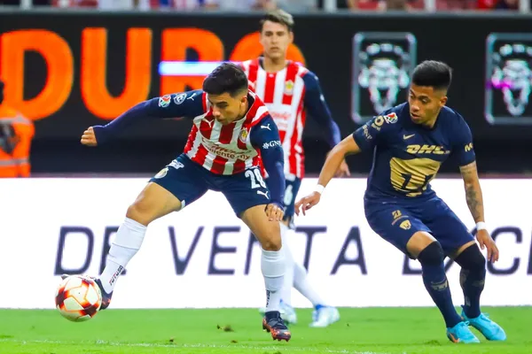 Guadalajara venció a los Pumas la noche de este sábado tres goles a uno.