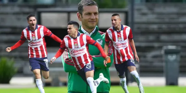 Hasta cuatro jugadores rojiblancos citaría a Jaime Lozano para el enfrentamiento contra la selección de Colombia