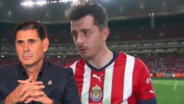 Hierro y Alan Mozo en un partido con Chivas