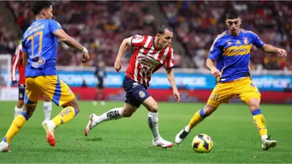 Hugo Camberos sigue brillando con Chivas y ahora tiene nuevo apodo | Foto: Getty Images