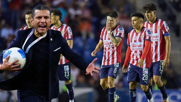 Jaime Lozano y jugadores de Chivas (Foto tomada de: MexSport)