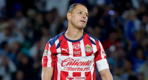 Javier Hernández continúa sin equipo