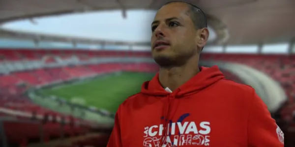 Javier Hernández en Chivas (Fuente: MEXSPORT)
