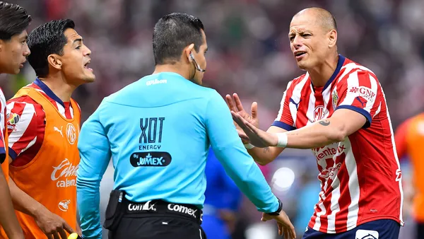 Javier Hernández hizó una predicción sobre el arbitraje previo al partido | Foto: MexSport