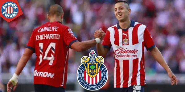 Javier Hernández y Roberto Alvarado (Fuente: MEXSPORT)