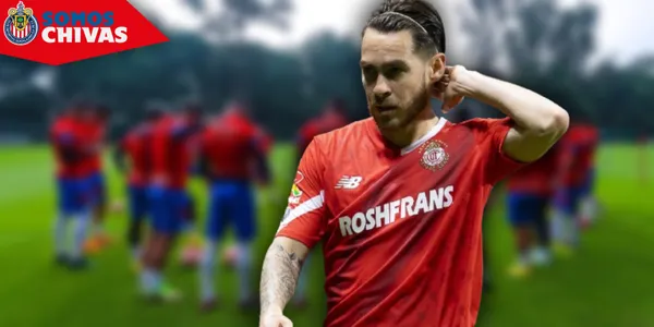 Jesús Angulo en Chivas (Fuente: MEXSPORT)