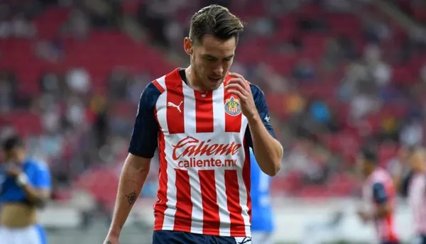 Jesús Angulo últimamente parece más interesado en su faceta de youtuber con su podcast que como jugador