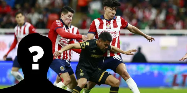 Jugador incógnito en el Chivas vs Toluca / FOTO Jam Media
