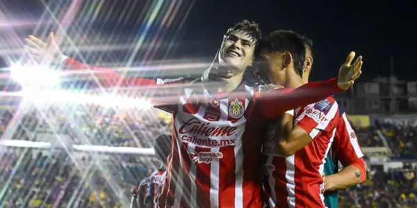 Jugadores celebrando. Foto: Chivas