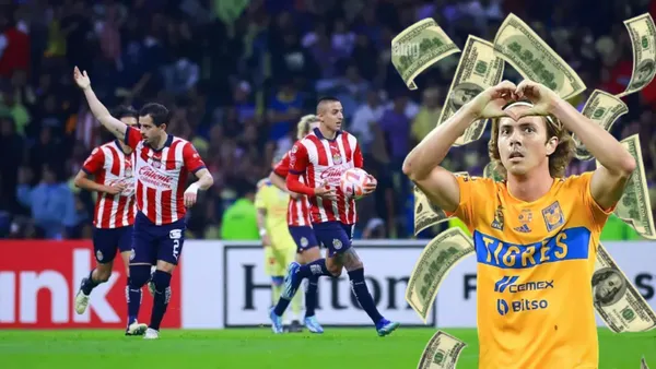 Jugadores de Chivas celebran y Córdova con billetes