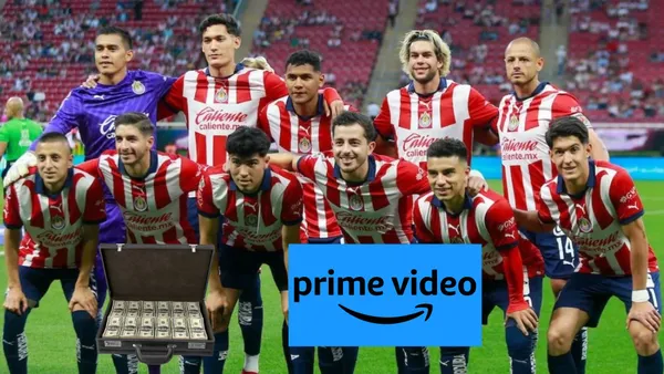 Jugadores de Chivas con el logo de Amazon y maletín con dinero