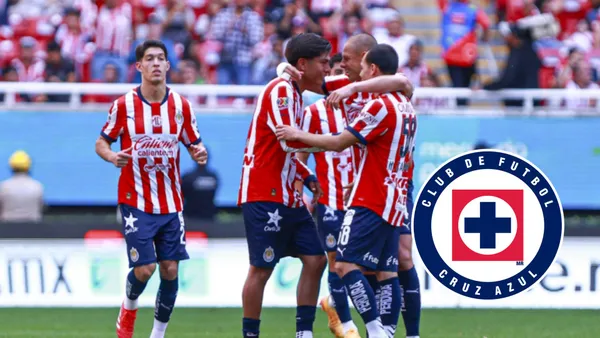 Jugadores de Chivas (Foto tomada de: MexSport/Wikipedia)