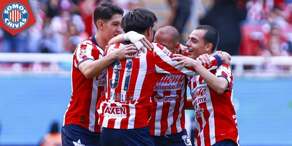 Jugadores de Chivas (Fuente: MEXSPORT)