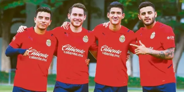Jugadores de Chivas (Fuente: MEXSPORT)