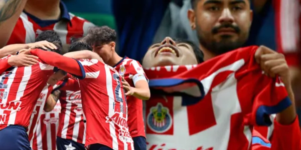 Jugadores de Chivas y afición rojiblanca (Fuente: MEXSPORT)