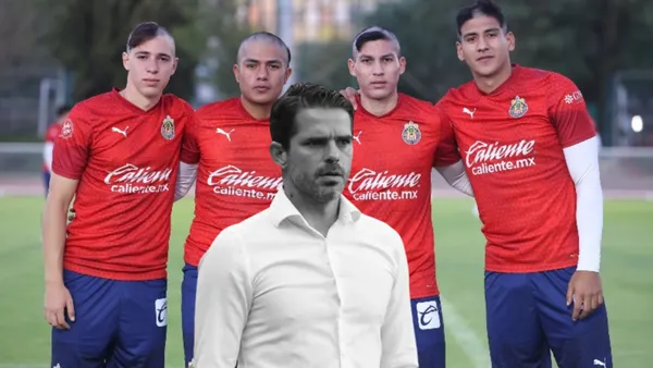 Jugadores debutantes de Chivas rapados y Gago
