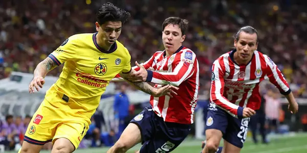 Jugadores en Clásico. Foto: Marca