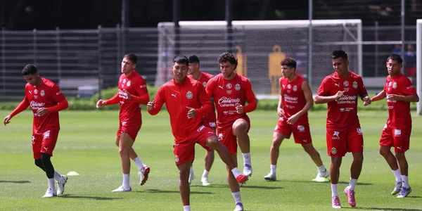 Jugadores en entreno. Foto: Chivas