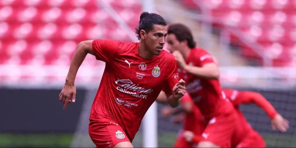 Jugadores en entreno. Foto: Chivas