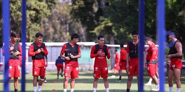 Jugadores en entreno. Foto: Chivas