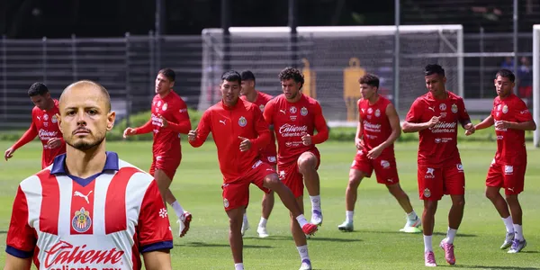 Jugadores en entreno. Foto: Chivas, con Hernández al frente