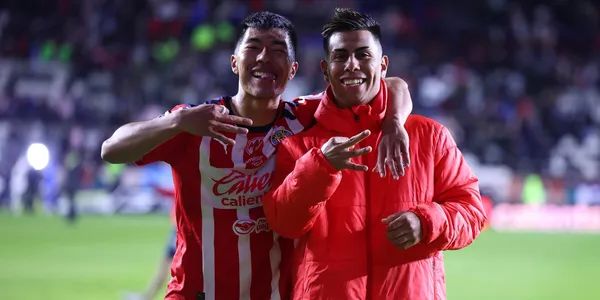 Jugadores festejando. Foto: Chivas