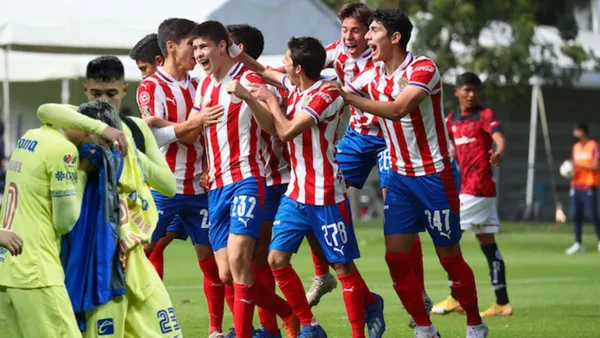 La joya de Chivas que bailó al América recibe grandes noticias