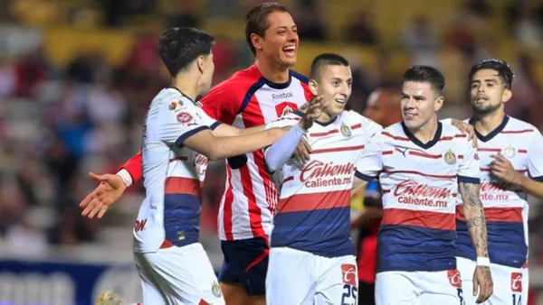 Lo que dicen sus compañeros de la llegada de Chicharito