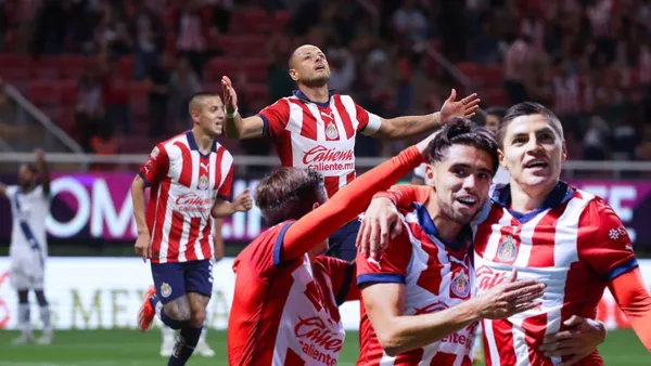 lo que no se vio en el gol de chicharito