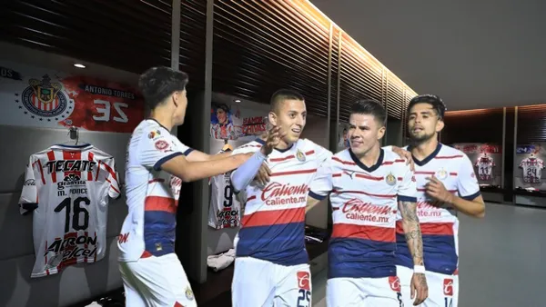 Lo que preocupa en el vestidor de Chivas
