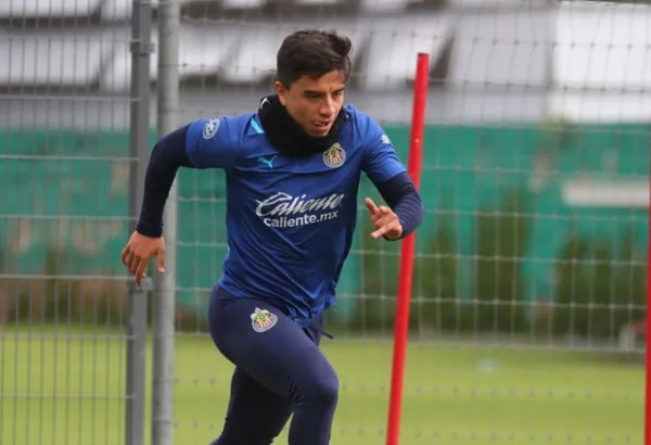 Luego de dos partidos ausente por lesión, regresa Fernando Beltrán.