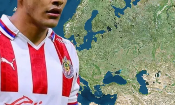 Mapa de Europa, junto a un jugador que lleva la playera de Chivas / ABC