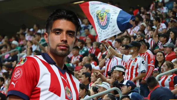 Marín con la afición de Chivas