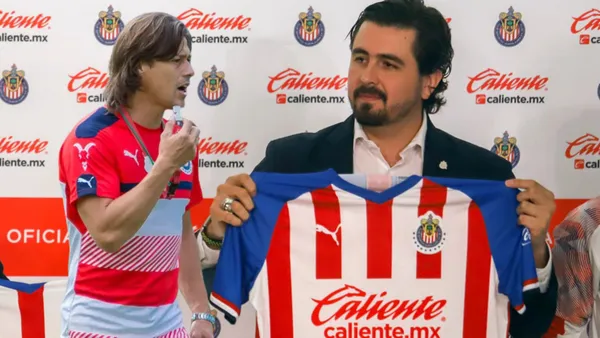 Matías Almeyda y Amaury Vergara (Foto tomada de: MexSport)