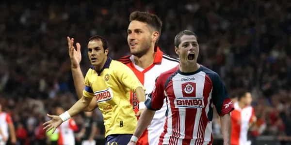 Mientras Cuauhtémoc menosprecia a Santi Giménez, la lección que le da el Chicharito