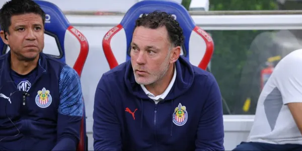 Milito en partido. Foto: Chivas