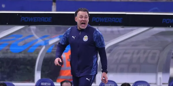 Milito en partido. Foto: Chivas