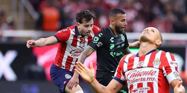 Mozo y Chicharito vs Santos/FOTO: Futbol Total