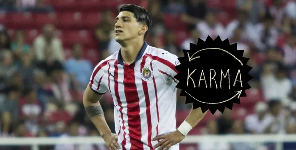 Muy rápido le llegaría el karma a Alan Pulido tras haber preferido jugar en Cruz Azul antes que volver a Chivas.